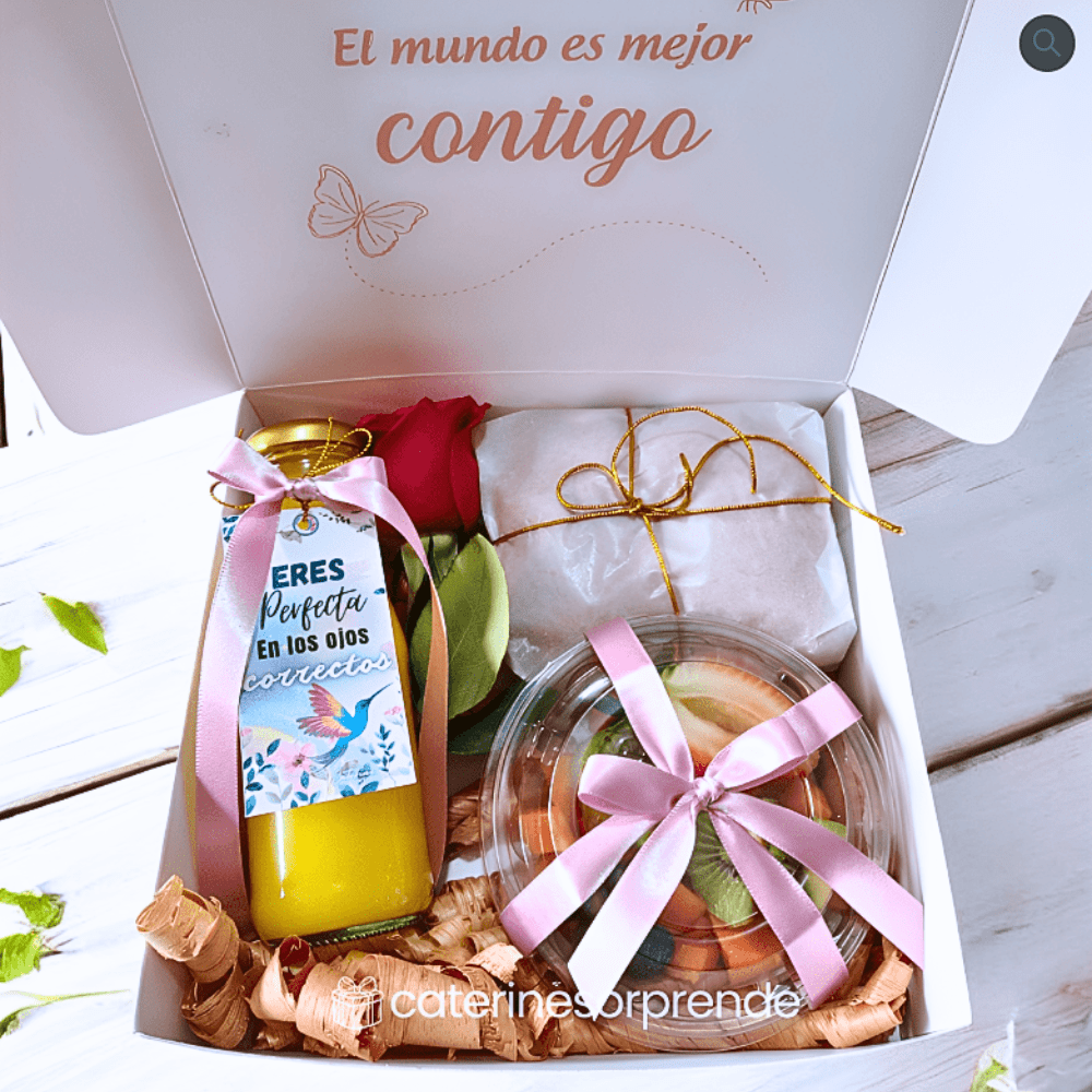 UN DETALLE Y UNA ROSA - Image 2